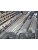 Алюминиевый уголок равносторонний 30x30x2 анадированый и без покрития